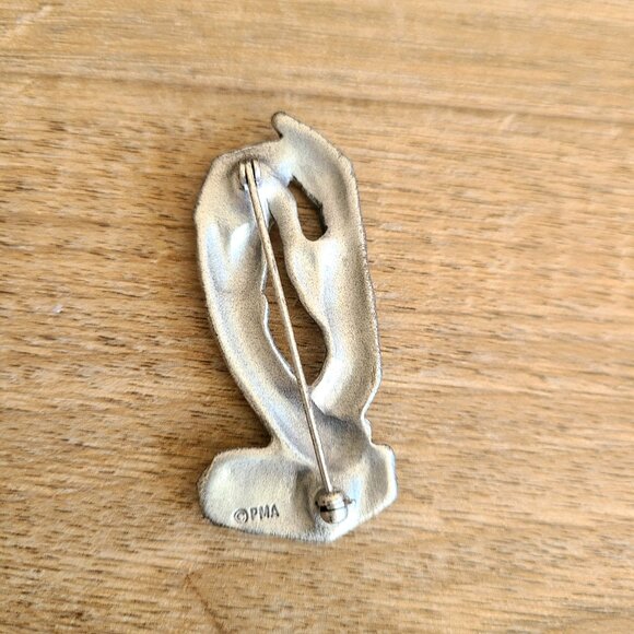 Pewter brooch replica of Augustine Rodin's sculpture ''The Cathedral'' PMA hands - Picture 2 of 5